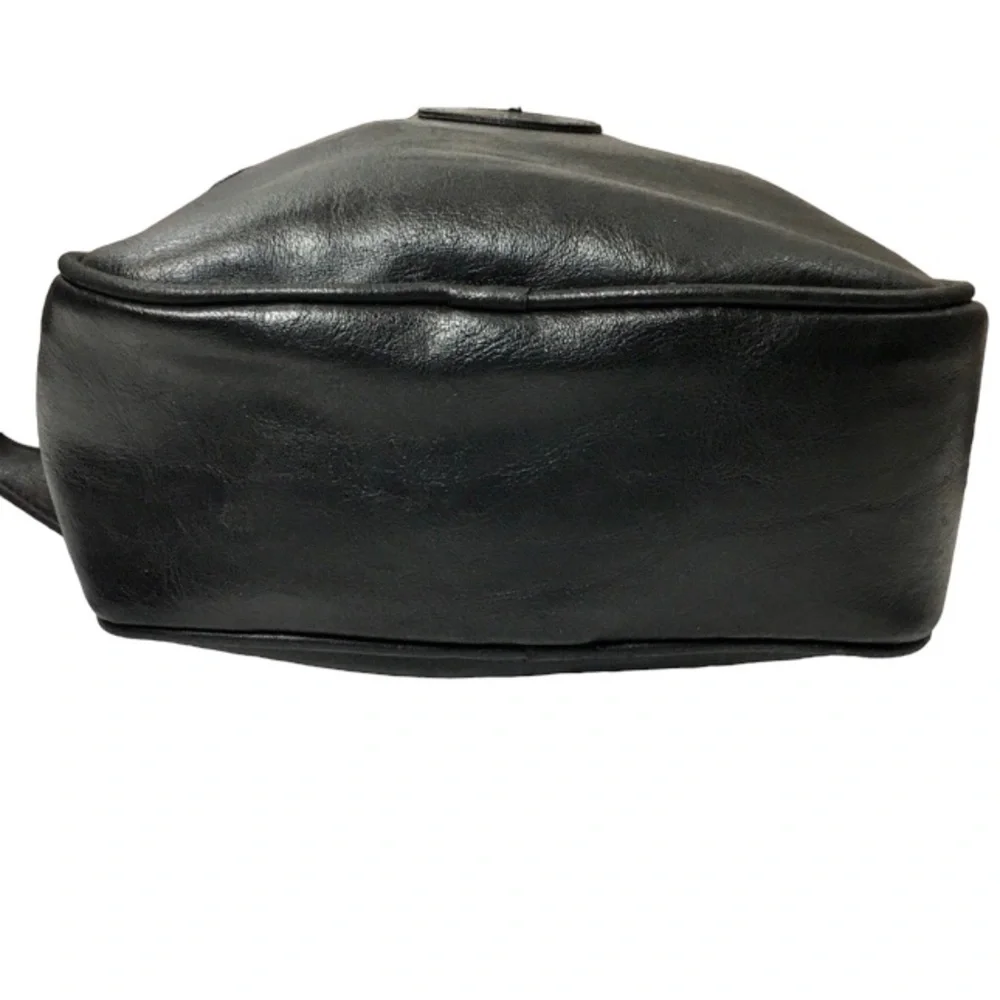 AUSTIN DESIGNS All Leather Vintage Black Crossbody Bag
